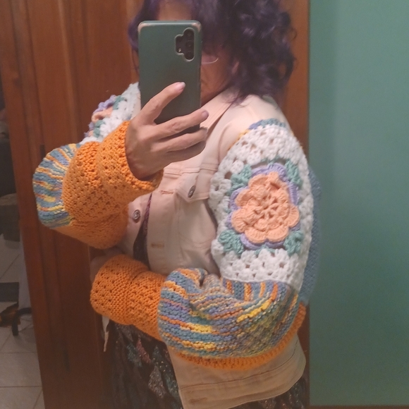 Upcycled Peach Granny Square Crochet Sleeve Denim Jacket, Sz S, 19" PTP, 20"L - Picture 6 of 6